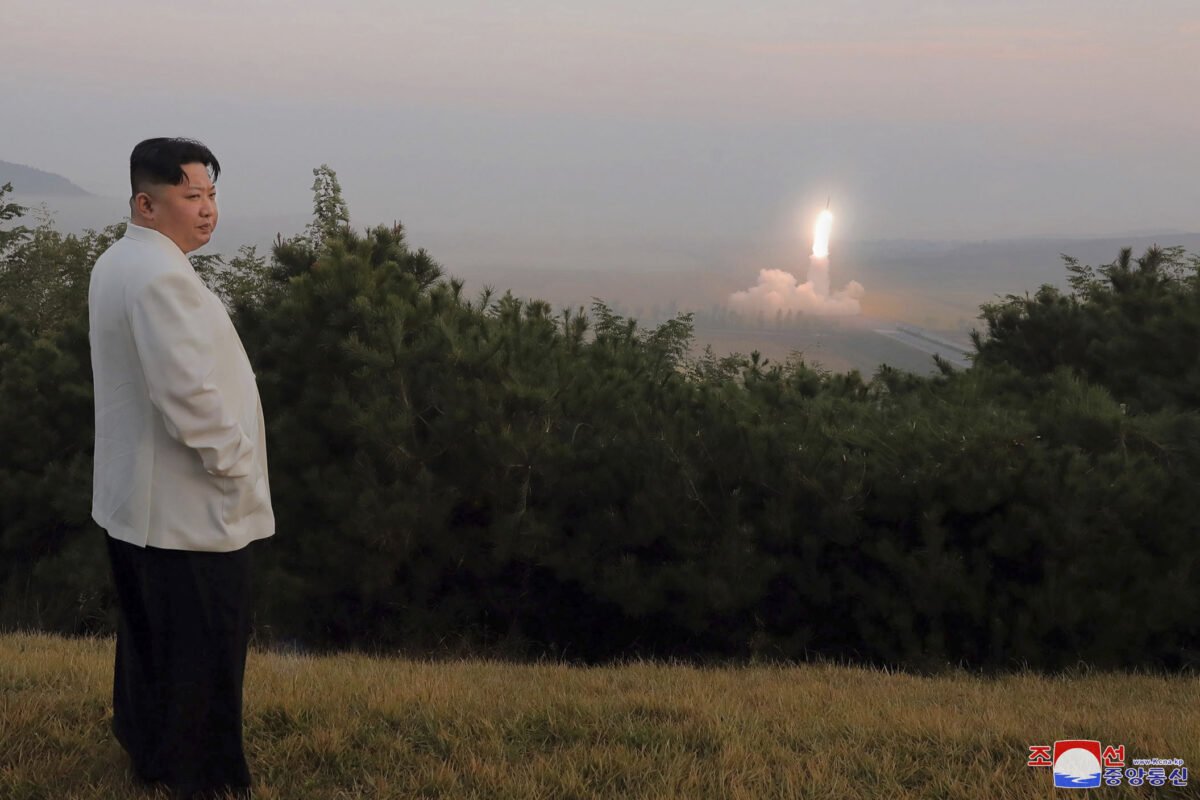 North Korea, Pyongyang confirms missile test: supervised by Kim North Korea, Pyongyang confirms missile test: supervised by Kim