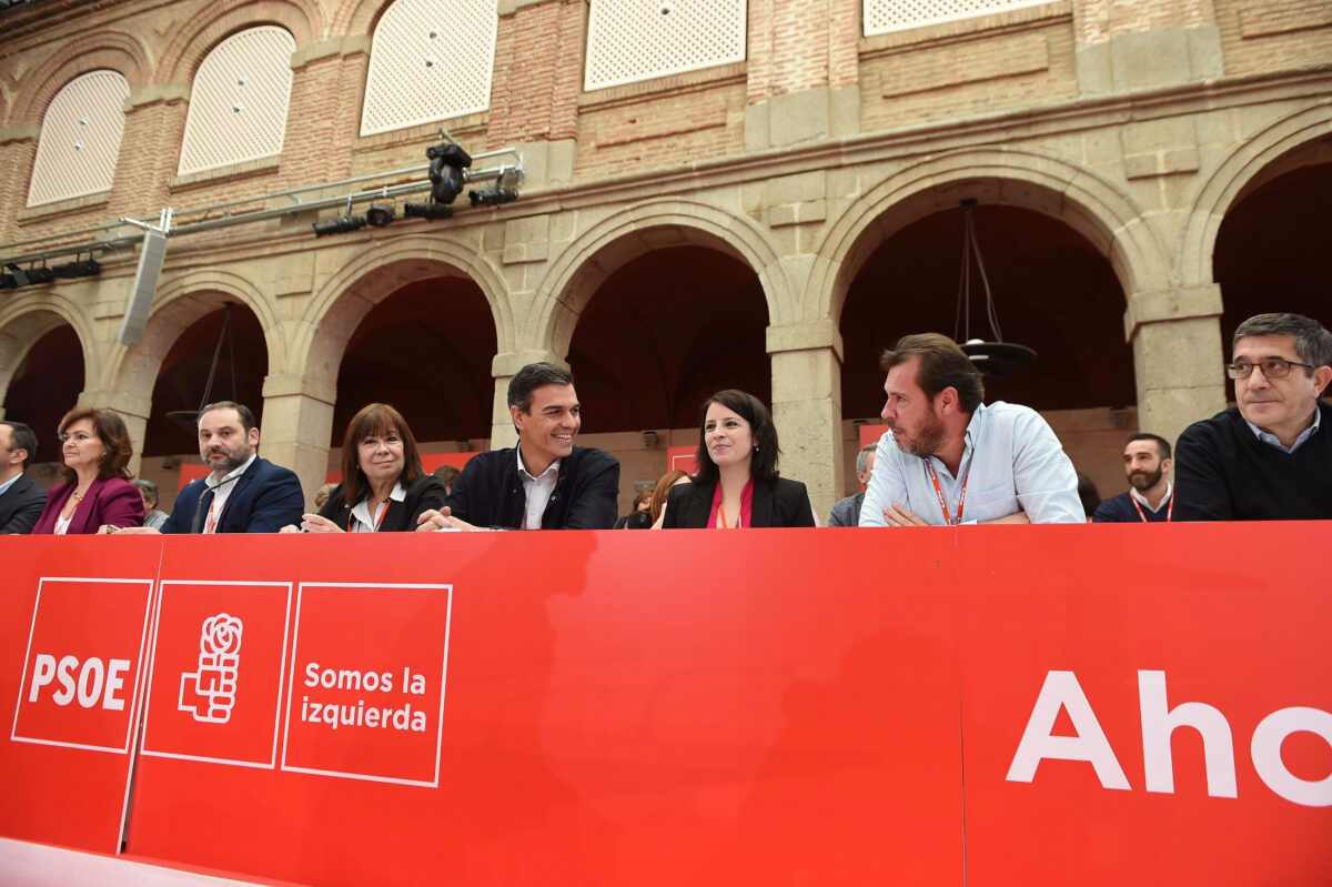 Spain, Civil Guard searches PSOE headquarters over possible illegal funding Spain, Civil Guard searches PSOE headquarters over possible illegal funding