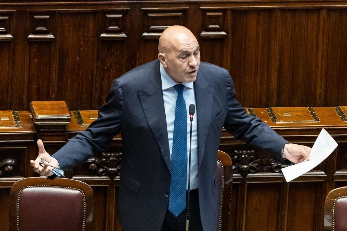 EU, Crosetto: “It is difficult for Ukraine to join, but a defense system beyond the 27 is needed” EU, Crosetto: “It is difficult for Ukraine to join, but a defense system beyond the 27 is needed”