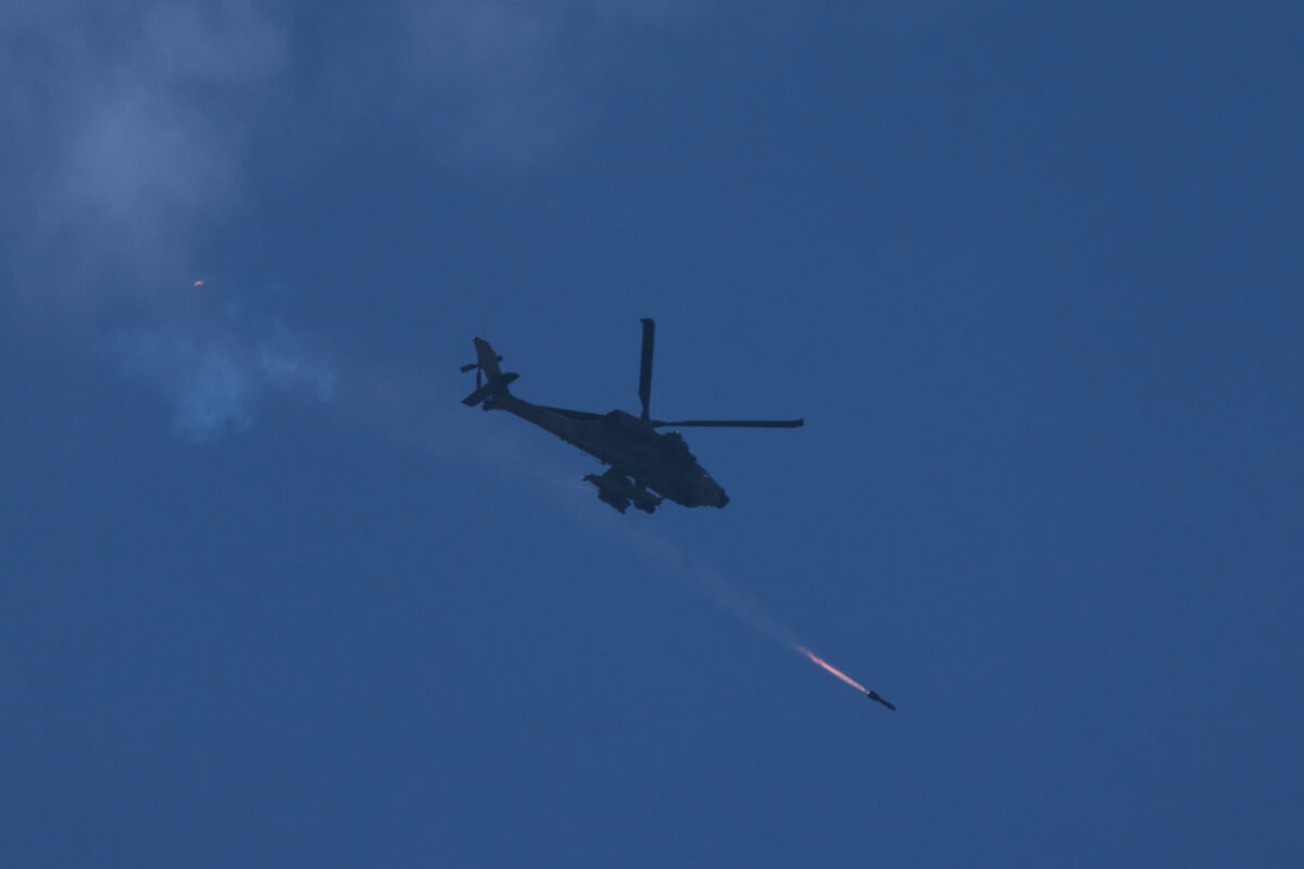 United Kingdom: helicopter crashes in Devon, three crew members killed United Kingdom: helicopter crashes in Devon, three crew members killed