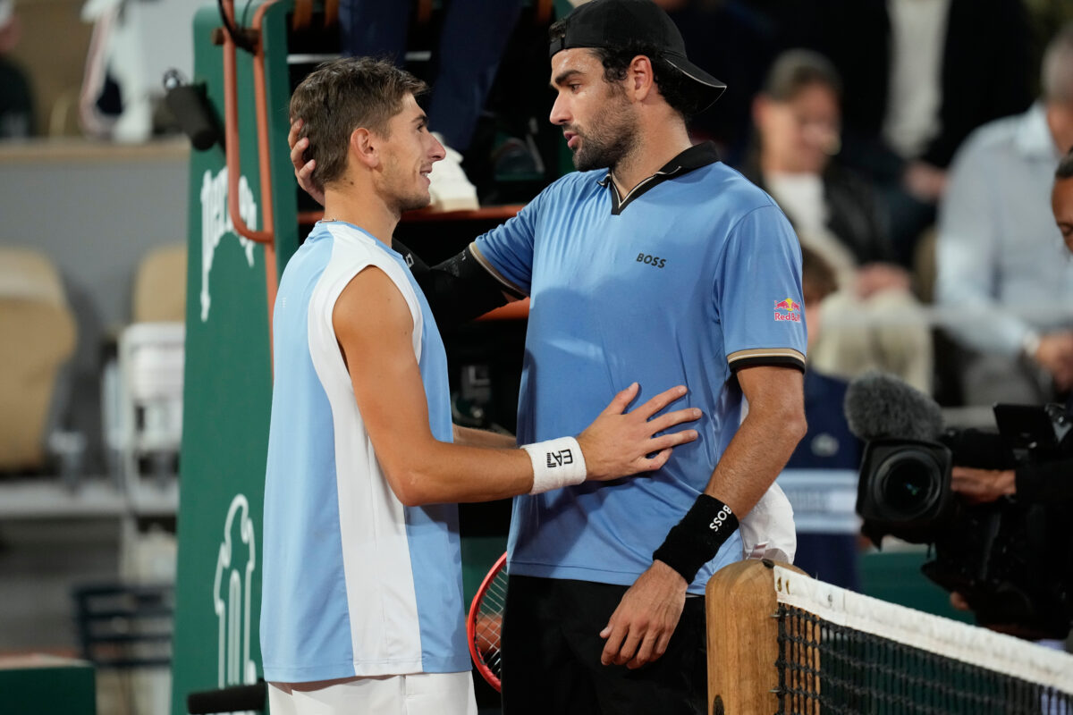 Roland Garros: Berrettini withdraws; Arnaldi through to the semi-finals to face Cobolli Roland Garros: Berrettini withdraws; Arnaldi through to the semi-finals to face Cobolli