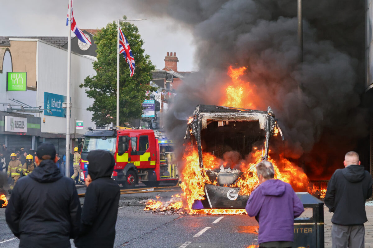 Northern Ireland, anti-migrant protests: buses and rubbish bins set alight in Belfast Northern Ireland, anti-migrant protests: buses and rubbish bins set alight in Belfast