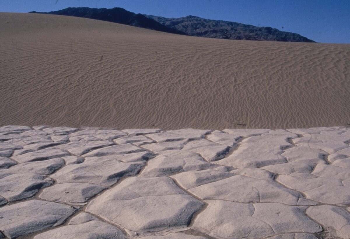 Climate, Earth accumulating too much heat: almost beyond +1.5 degrees threshold Climate, Earth accumulating too much heat: almost beyond +1.5 degrees threshold
