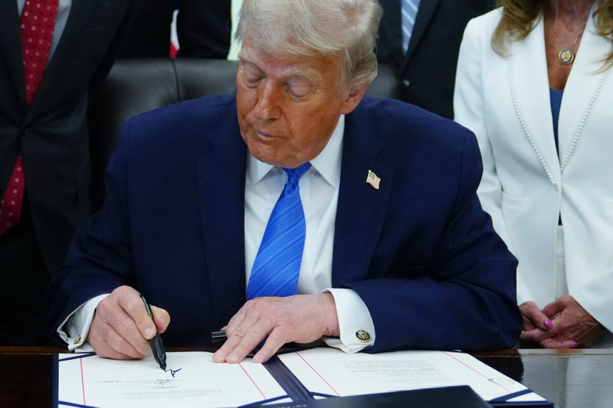 Iran, Trump: ‘Great deal reached, to be signed in Europe’