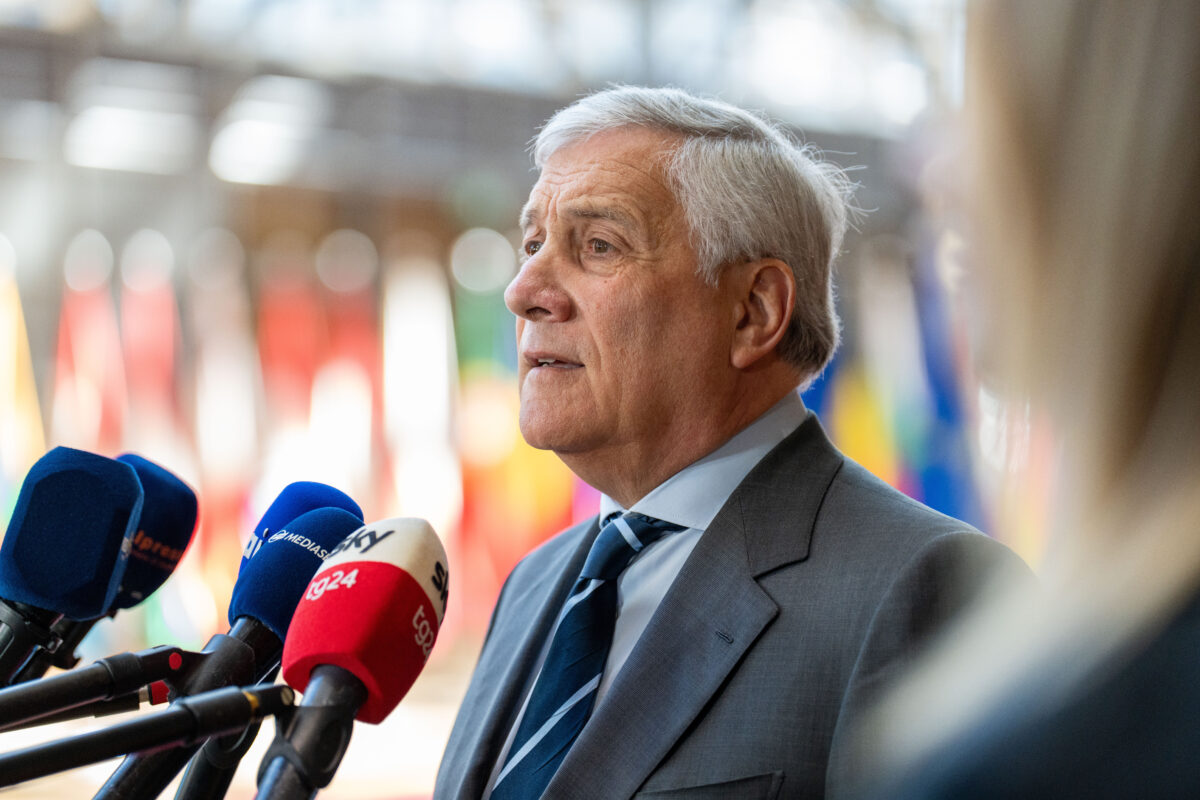 Lebanon, Tajani: ‘The fighting must stop; Israel must stop bombing Beirut’