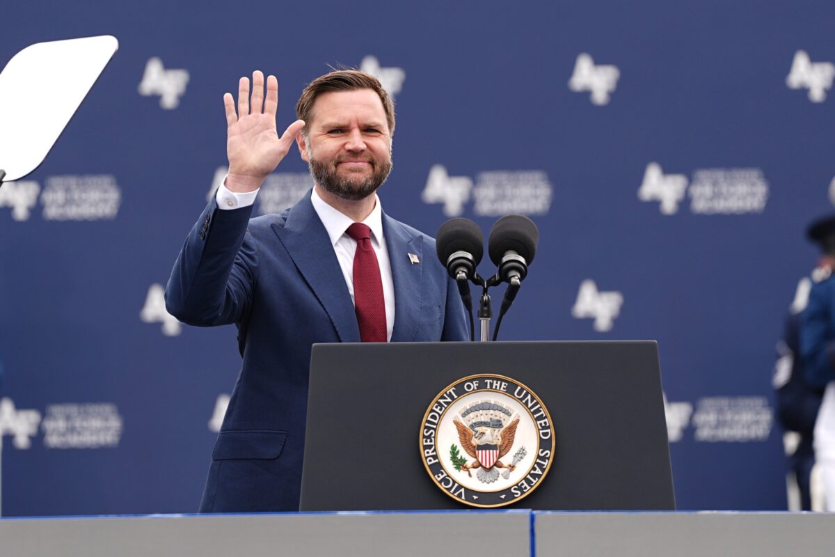Iran, Vance: ‘We expect the Strait of Hormuz to remain open without tolls’