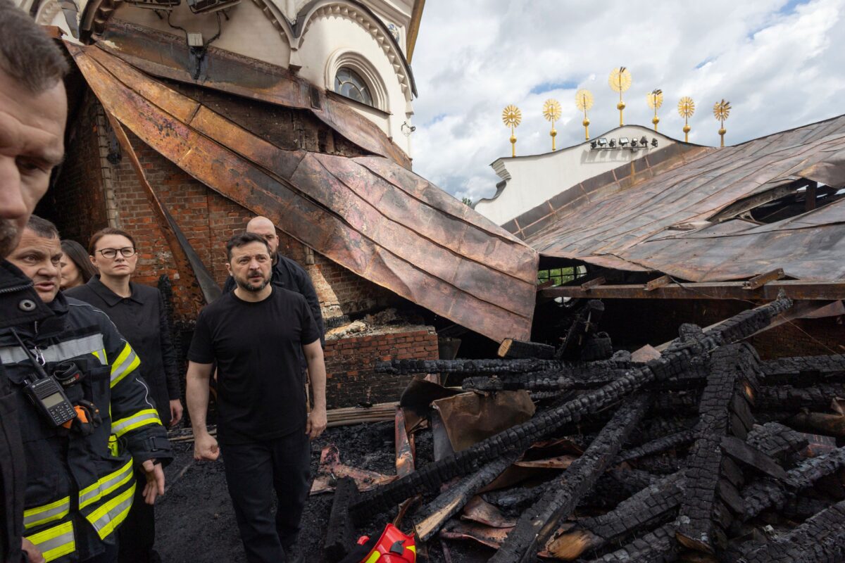 Ukraine, Zelensky: ‘The attack on the refinery in Moscow is the right response to Russian raids’ Ukraine, Zelensky: ‘The attack on the refinery in Moscow is the right response to Russian raids’