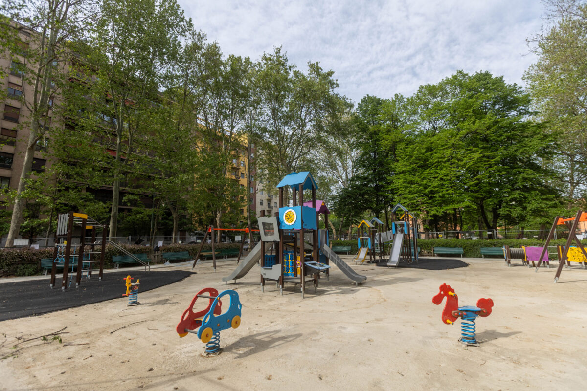 Brescia: 29-year-old arrested for attempting to strangle a 3-year-old boy in a park Brescia: 29-year-old arrested for attempting to strangle a 3-year-old boy in a park