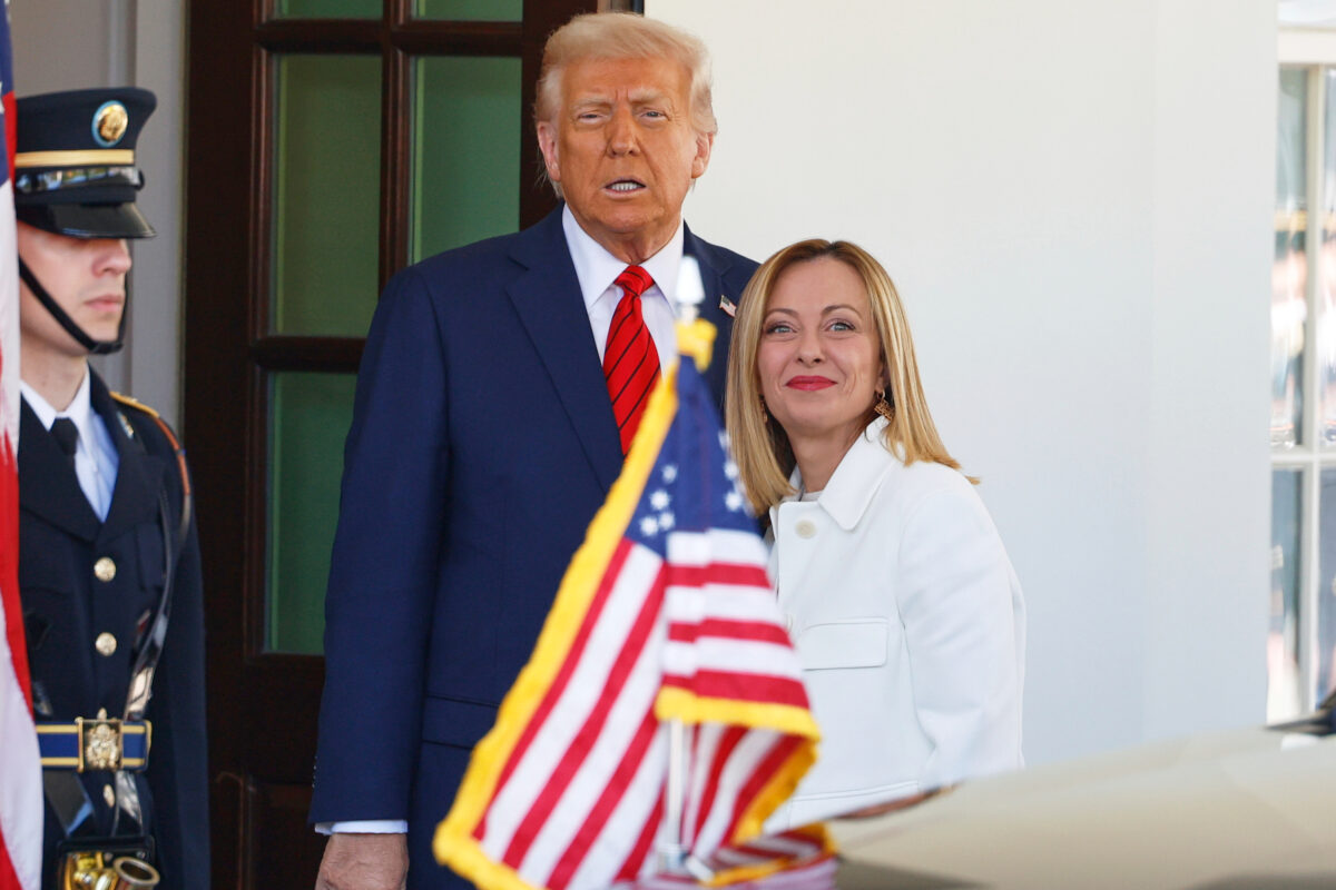 Italy-US, Trump: “Meloni wants to be friends again to boost her popularity – no, thank you”