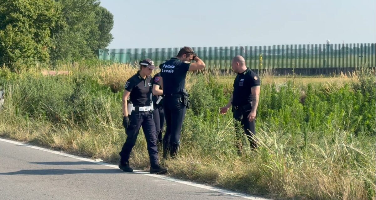 Milan, officer dies after chase: investigation opened for road homicide. SUV found Milan, officer dies after chase: investigation opened for road homicide. SUV found