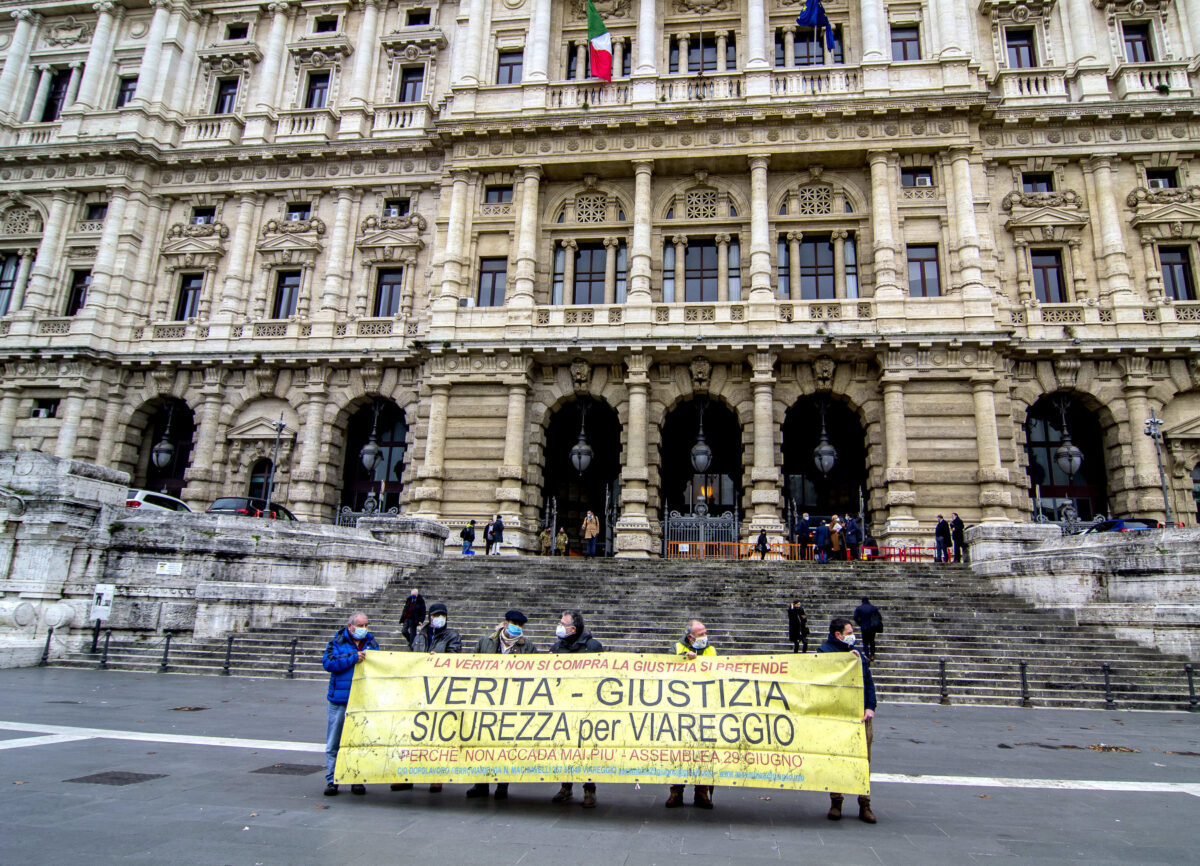 Viareggio tragedy: final sentence for Mauro Moretti, who is to go to prison Viareggio tragedy: final sentence for Mauro Moretti, who is to go to prison