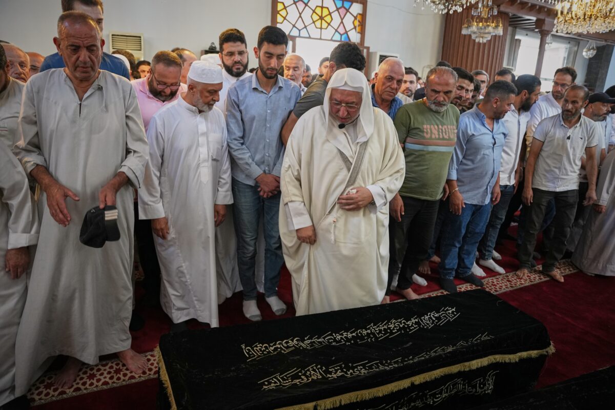 Syria: 10 dead in Damascus explosion; funeral procession held today