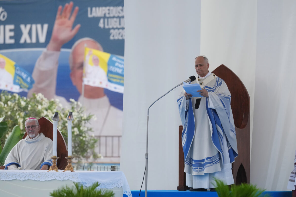 Pope in Lampedusa: “Europe called upon to shoulder an epoch-making responsibility” Pope in Lampedusa: “Europe called upon to shoulder an epoch-making responsibility”