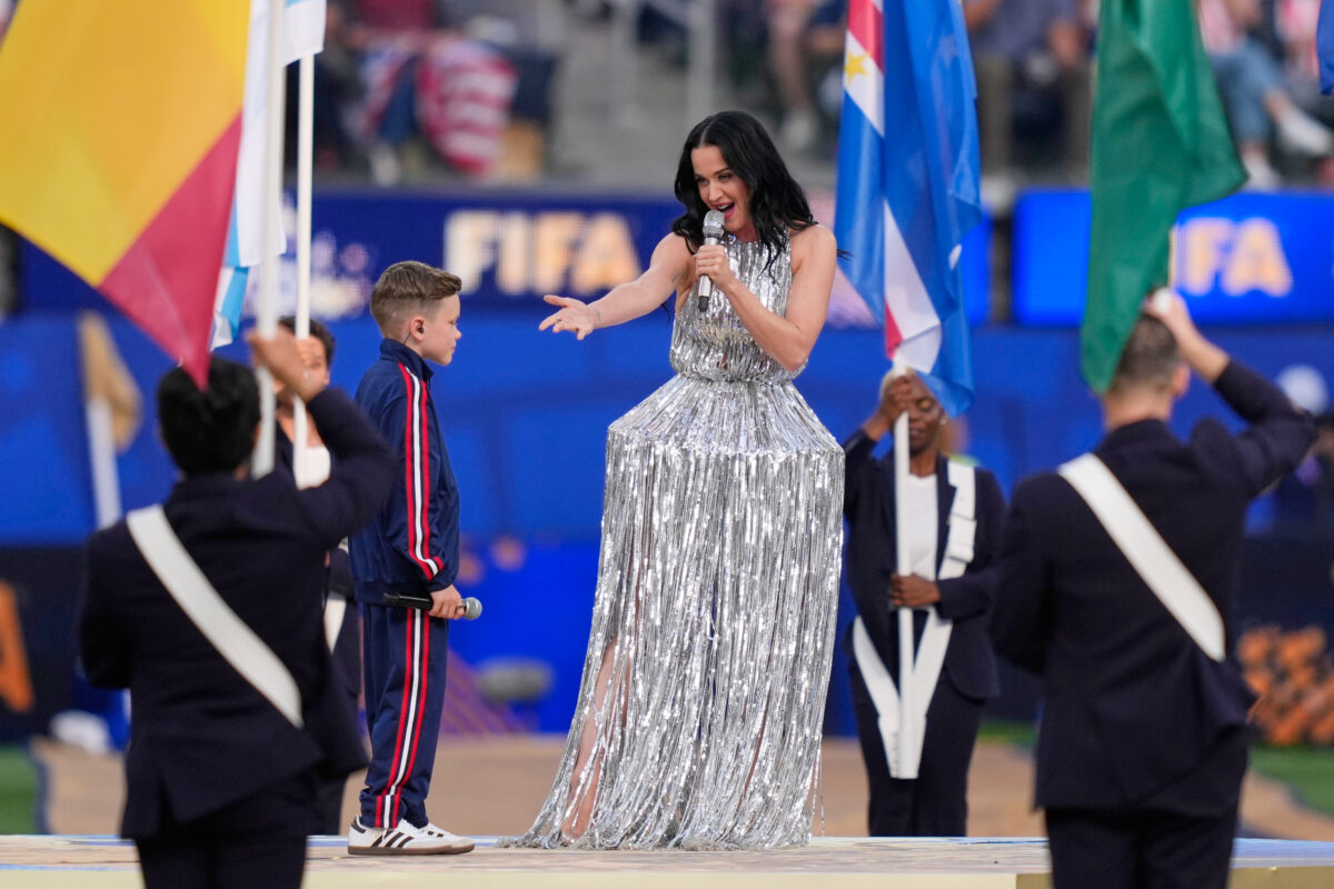 US: Katy Perry takes on the White House: ‘Don’t use my music to support destruction and violence’ US: Katy Perry takes on the White House: ‘Don’t use my music to support destruction and violence’