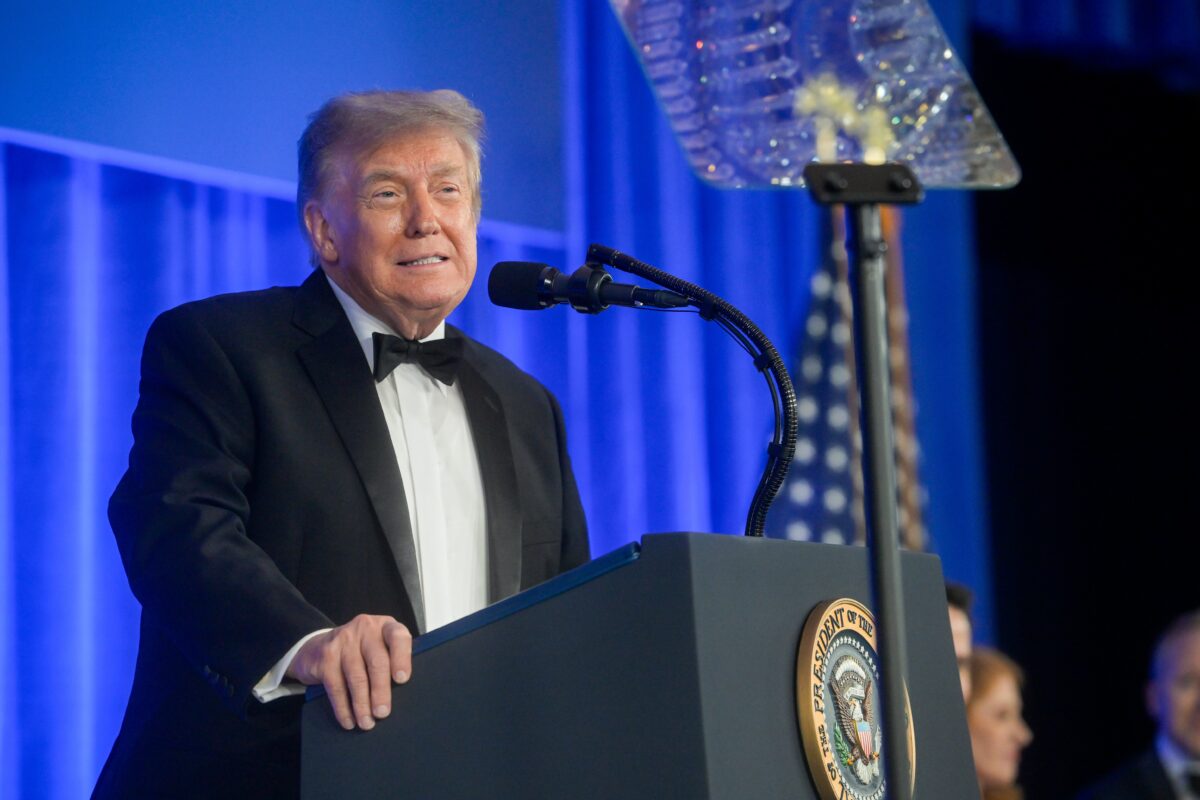 Iran: media report Trump at a crossroads, options narrowing and costs rising