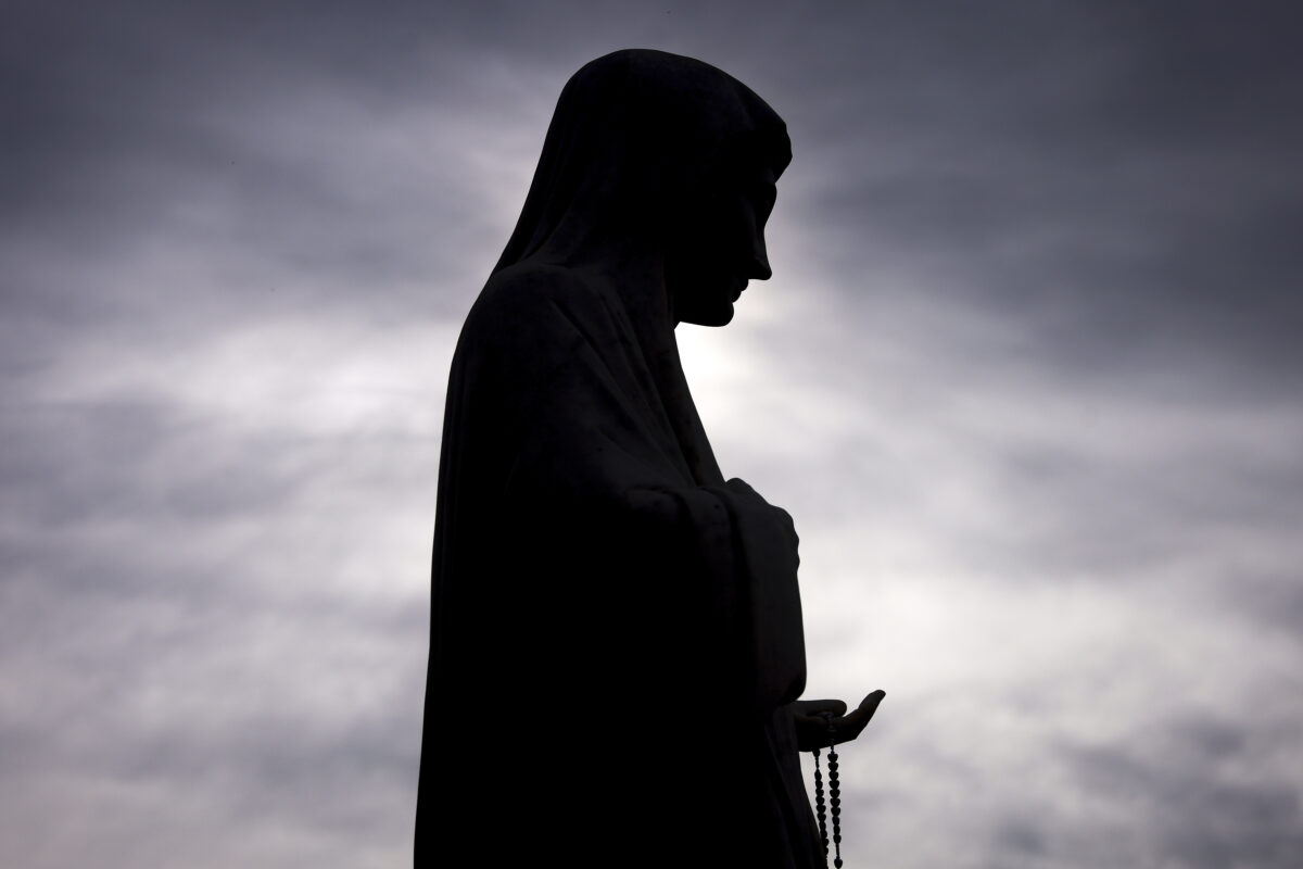 Act of vandalism in Medjugorje: statues of the Virgin Mary defaced