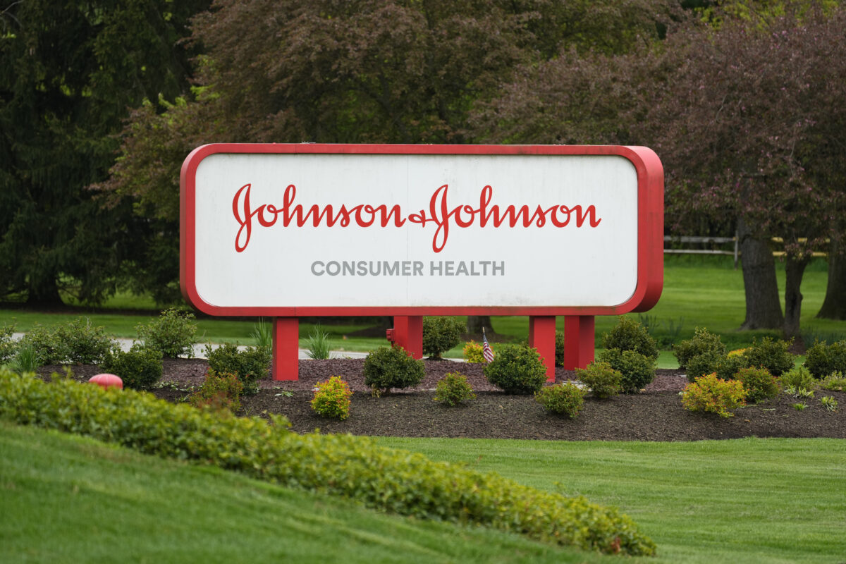 US: Johnson & Johnson to pay $5.5 billion to settle talcum powder lawsuits
