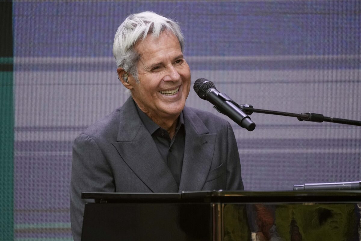 Music: Claudio Baglioni announces 3 more concerts at Piazza di Siena