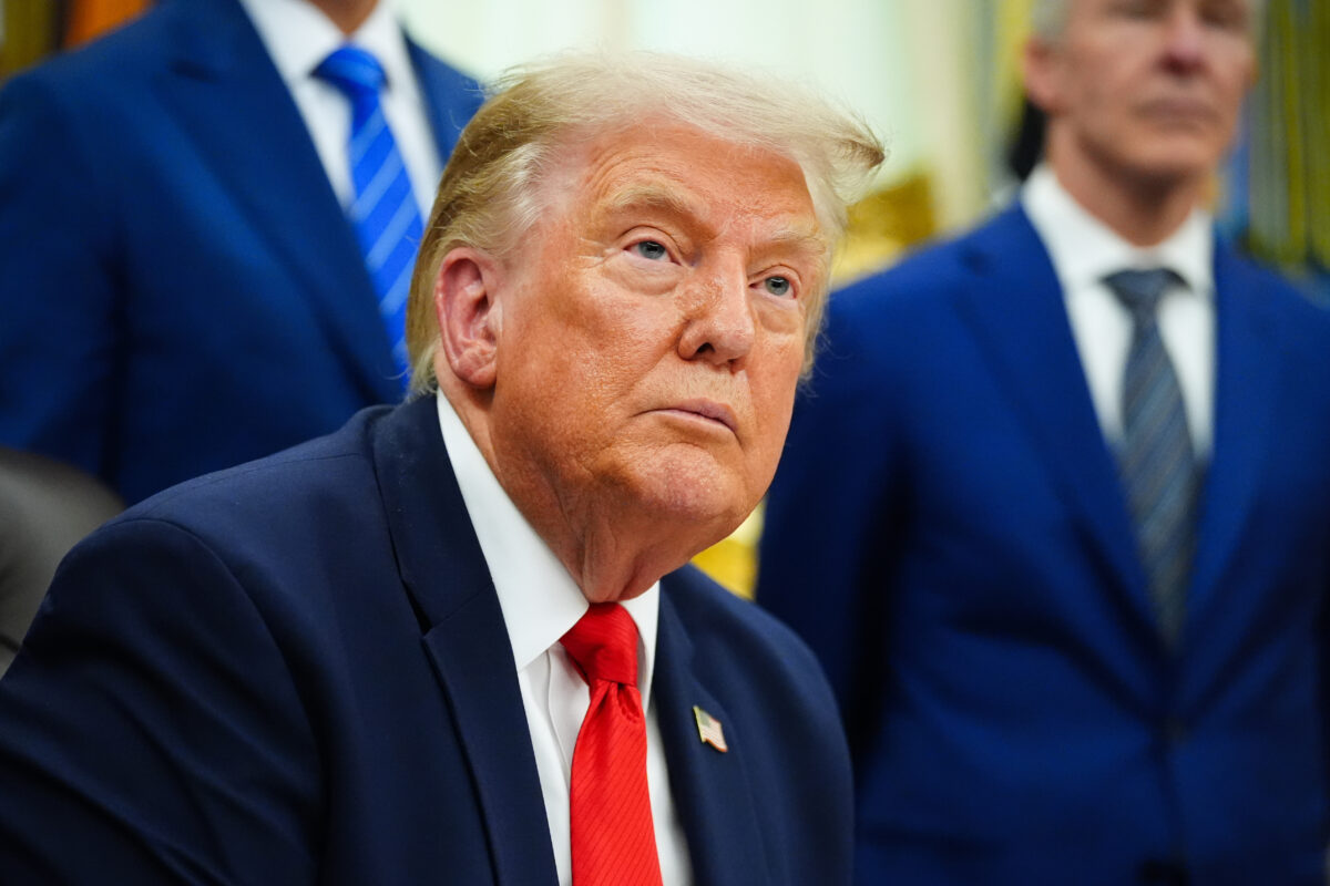 Iran: Trump is considering a plan for a two-week air offensive Iran: Trump is considering a plan for a two-week air offensive