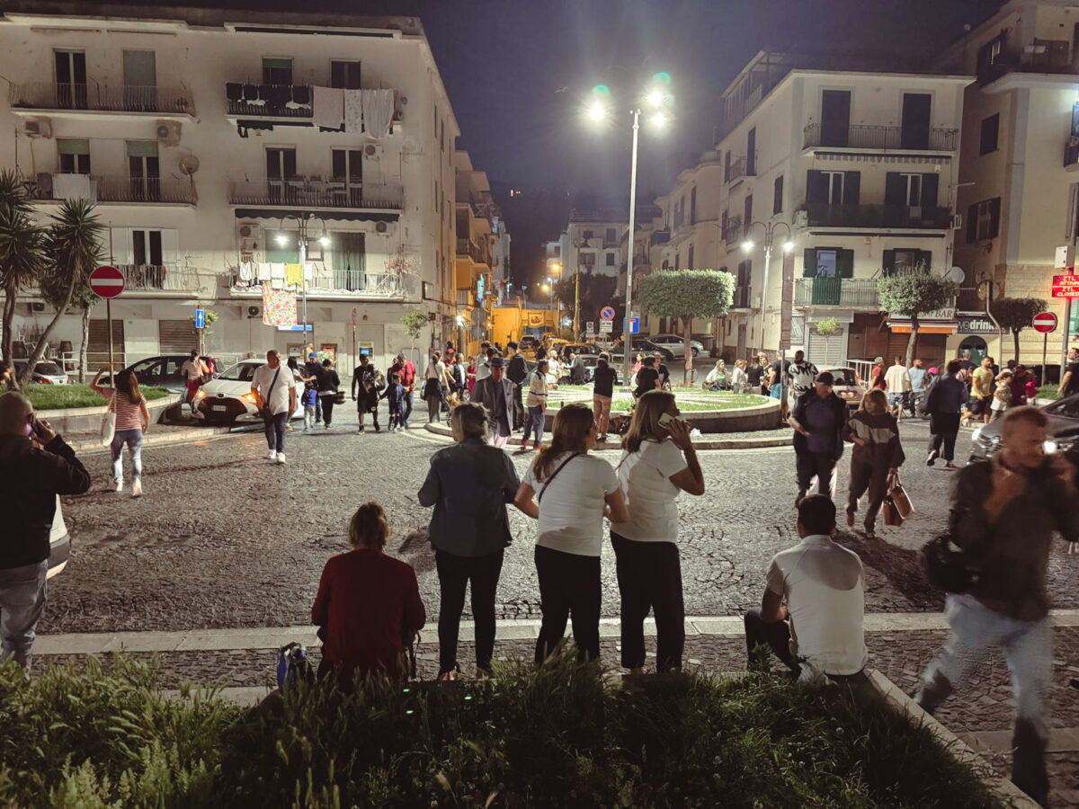 Campi Flegrei: 20 injured, including 2 in a serious condition; 22 families evacuated
