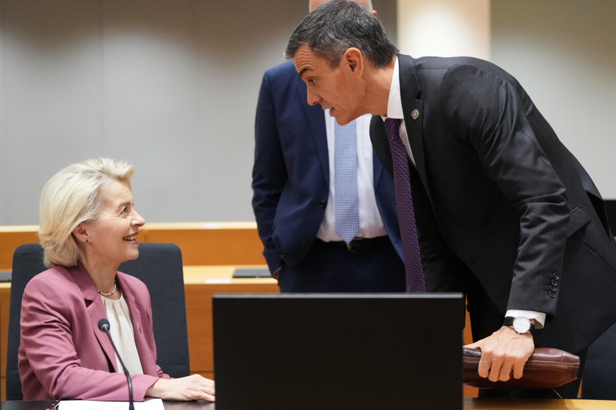 Migrants: von der Leyen to Sánchez: “Crisis handled well, now we must strengthen borders” Migrants: von der Leyen to Sánchez: “Crisis handled well, now we must strengthen borders”