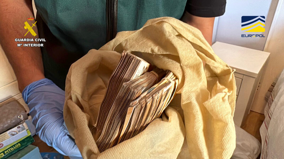 Drugs: 44 arrests in Spain and Ecuador; 21 tonnes of cocaine seized