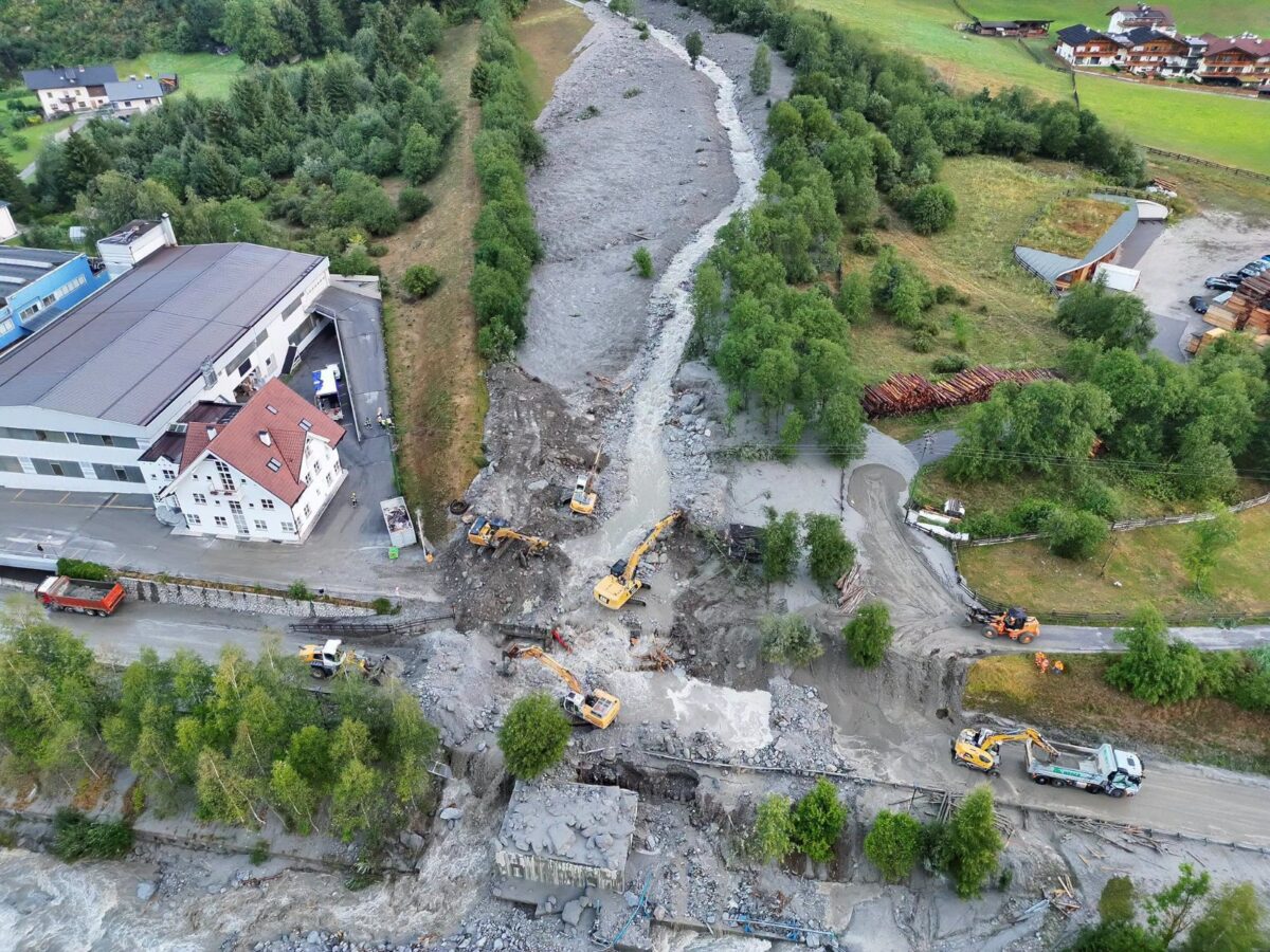 South Tyrol, bad weather in Ahrntal: debris flow forces evacuation of 120 people South Tyrol, bad weather in Ahrntal: debris flow forces evacuation of 120 people