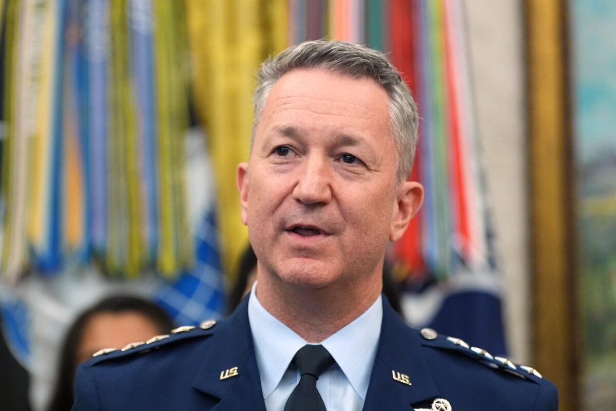 Iran: CNN – US Chairman of the Joint Chiefs of Staff seeks a way out of war