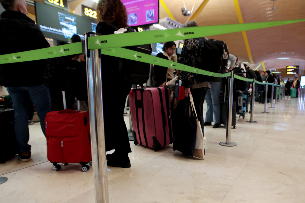 Migrants: Madrid, 1,033 travellers from Italy checked