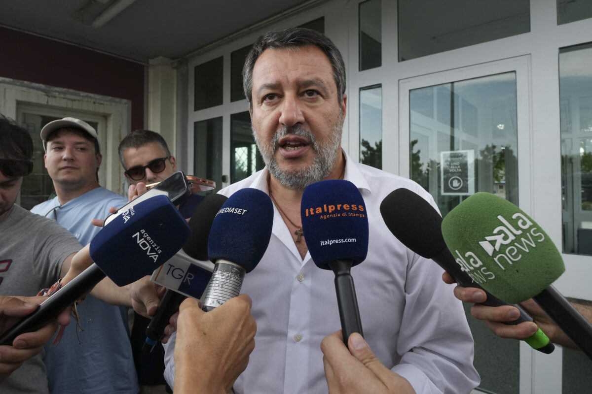 Salvini: “Berlin must recall the NGOs; Italy will never again be an EU refugee camp” Salvini: “Berlin must recall the NGOs; Italy will never again be an EU refugee camp”