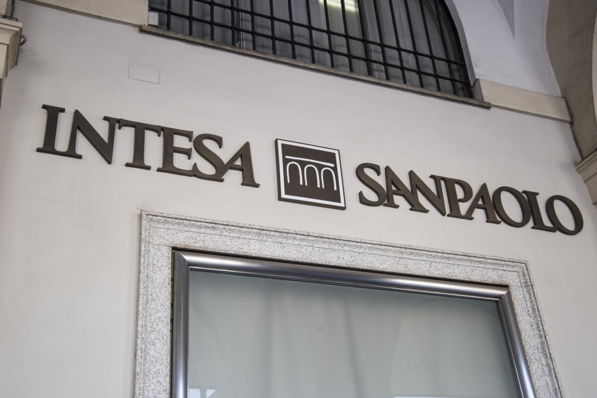 Intesa Sp: buyback of 8,570,435 shares between 3 and 7 August Intesa Sp: buyback of 8,570,435 shares between 3 and 7 August