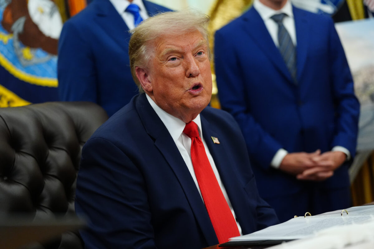 Iran, Trump: “We have cleared the entire Strait of Hormuz of mines; we have 100 per cent control over it”