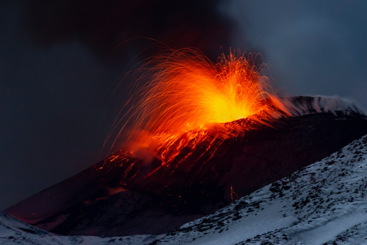 Etna: Catania Airport suspends flights until 4 pm tomorrow Etna: Catania Airport suspends flights until 4 pm tomorrow