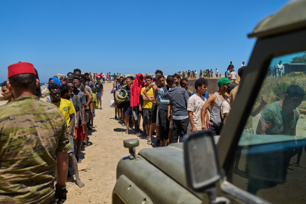Migrants, Madrid: ‘Prepared to prevent another mass influx into Ceuta’