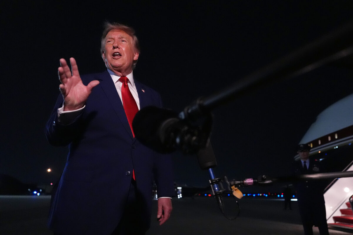 US: Trump authorises private companies to carry out cyberattacks against hackers US: Trump authorises private companies to carry out cyberattacks against hackers