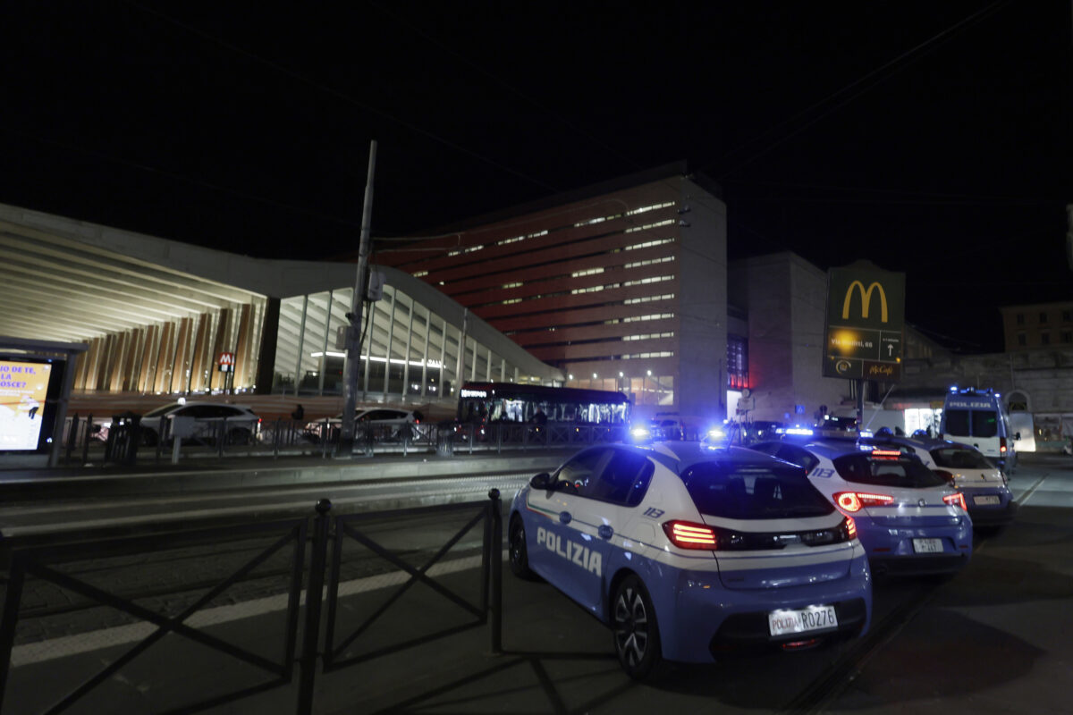 Palermo: 13-year-old girl falls from ninth floor and dies; investigation underway