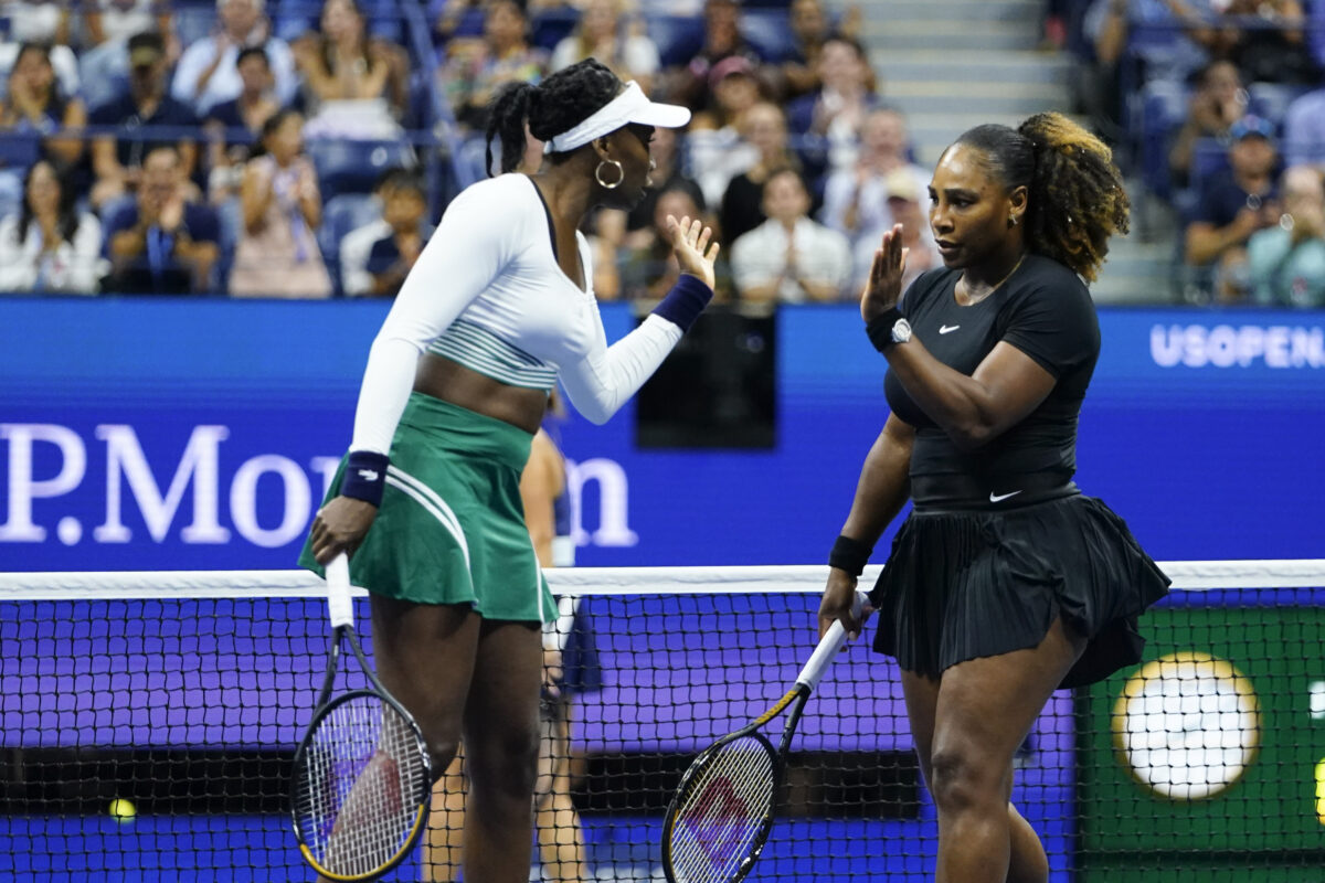 Tennis, WTA Cincinnati: Williams sisters return to doubles, immediately knocked out Tennis, WTA Cincinnati: Williams sisters return to doubles, immediately knocked out