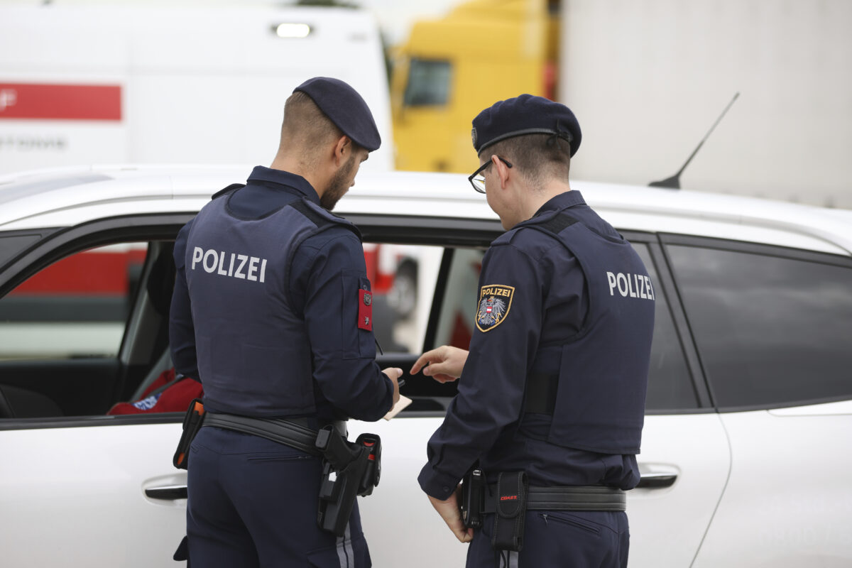Migrants: Vienna Reports 4 Transfers to Italy Since June 12 Under New EU Pact