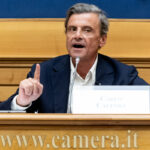 Migrants: Calenda says, “The government got it wrong and is now competing to see who can be the toughest”
