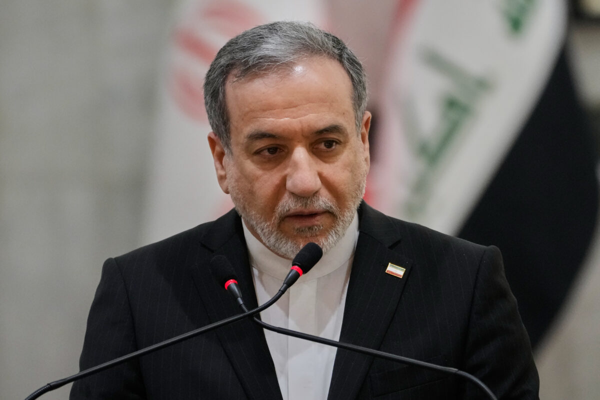 Iran, Araghchi: “Economic ‘D-Day’ is a US ploy to hide its own crisis”