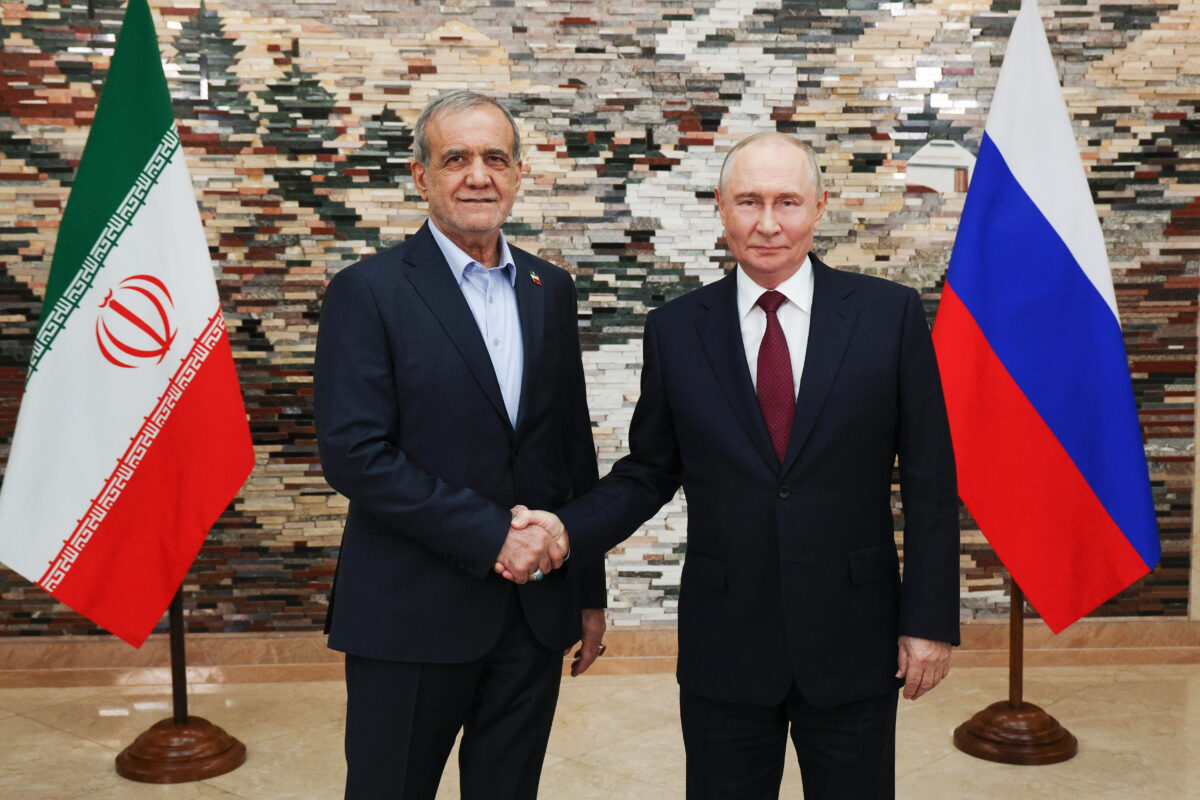 Iran, Putin to Pezeshkian: “We admire your courage in fighting for national interests” Iran, Putin to Pezeshkian: “We admire your courage in fighting for national interests”