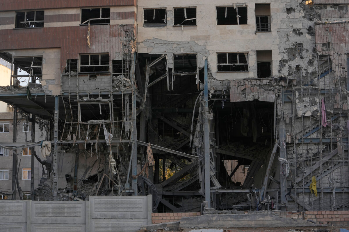Iran: 18 Dead and Over 100 Injured in Latest U.S. Airstrike Iran: 18 Dead and Over 100 Injured in Latest U.S. Airstrike