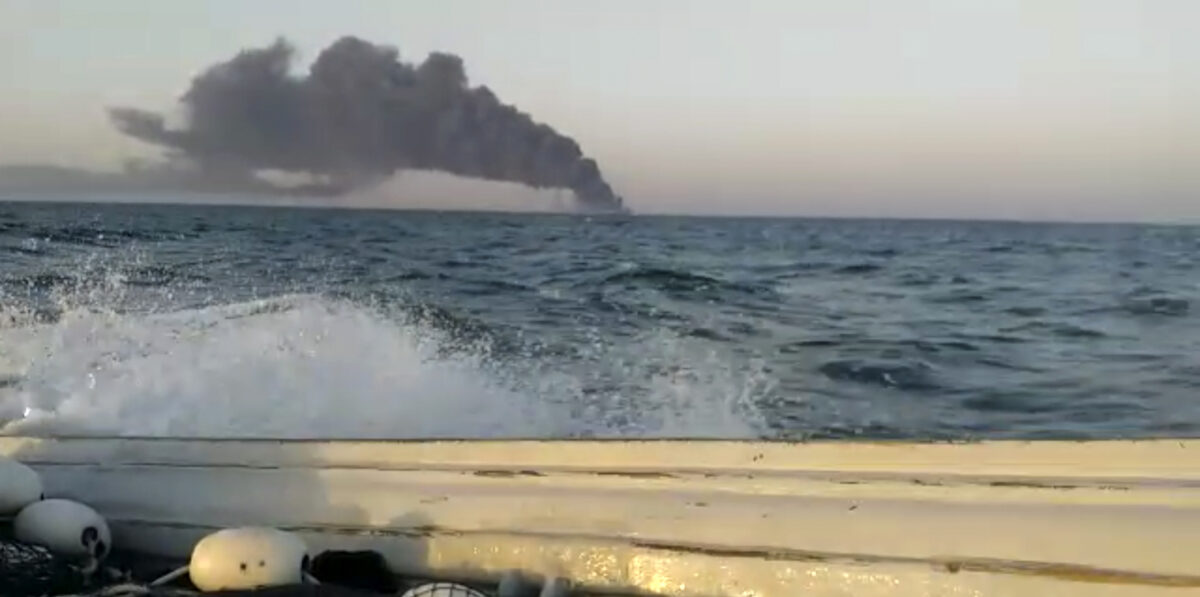 Iran, US: “Tehran hit three oil tankers after attacks on our ships”