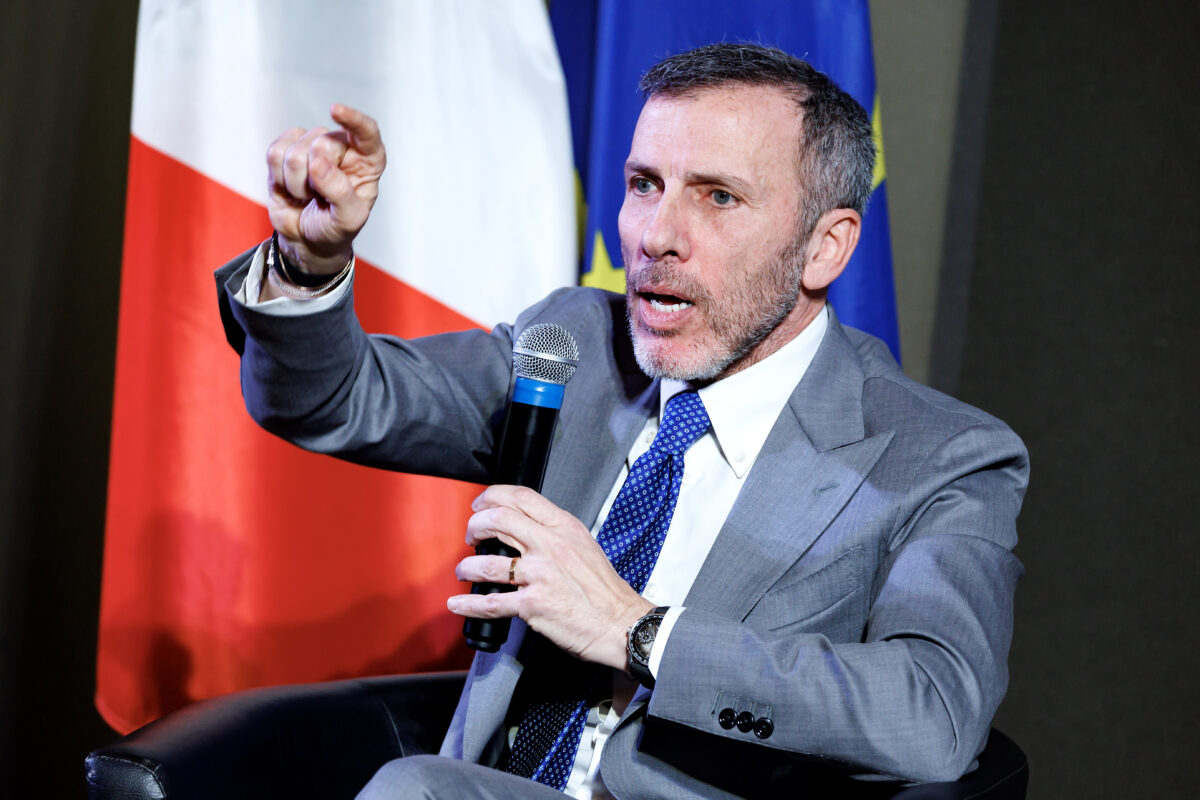 Poste: CEO Tim Labriola and other senior managers join Opas Poste: CEO Tim Labriola and other senior managers join Opas