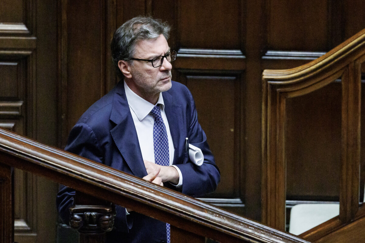 Budget, Giorgetti: ‘Agreement with business leaders and a flat tax on pay rises for young people’