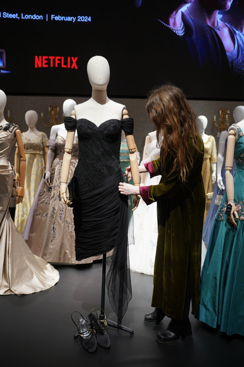 United Kingdom: Lady Diana’s ‘revenge dress’ to be auctioned United Kingdom: Lady Diana’s ‘revenge dress’ to be auctioned