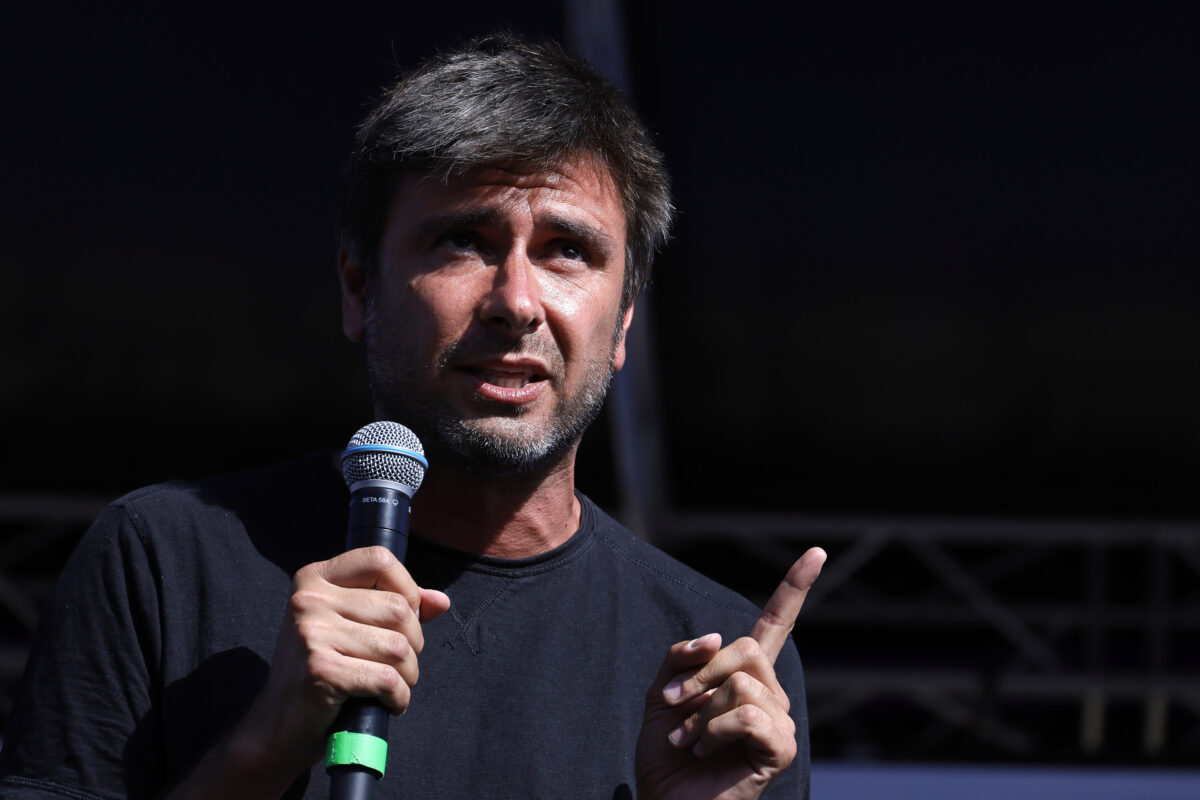 Di Battista has left Cuba to return to Italy