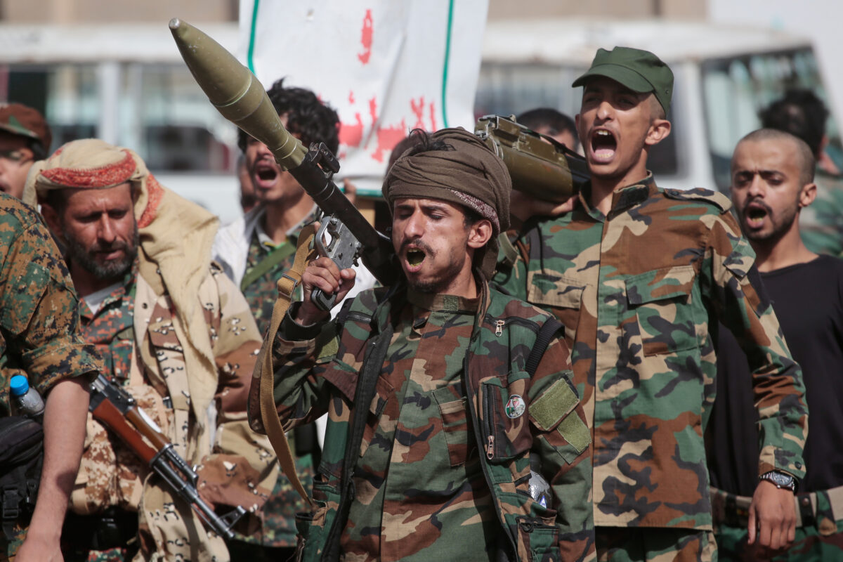 Yemen: media reports, Houthis deny contact with the US