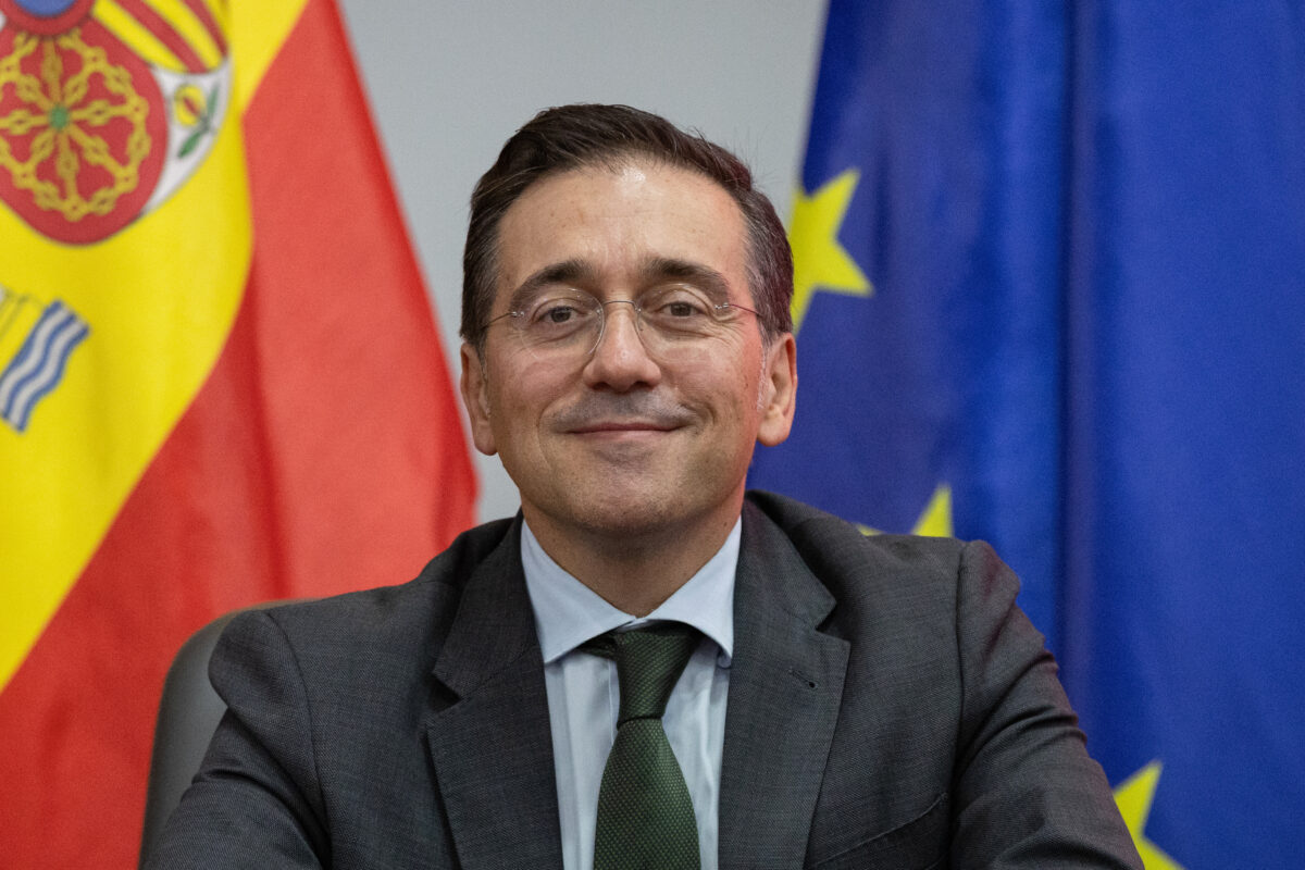 Spain: Foreign Minister criticises Tajani: “He is blocking Catalan as an official EU language”