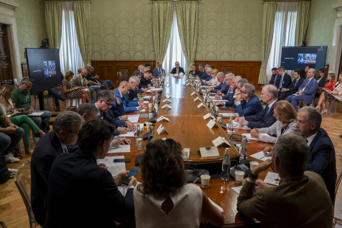 Former Ilva: meeting at Palazzo Chigi concludes, talks to be resumed Former Ilva: meeting at Palazzo Chigi concludes, talks to be resumed